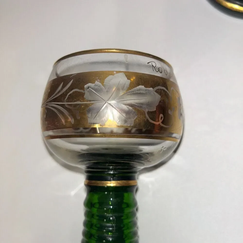 Set of 3 Green Glass Gold Trimmed Goblet Wine Glasses Textured Fruit